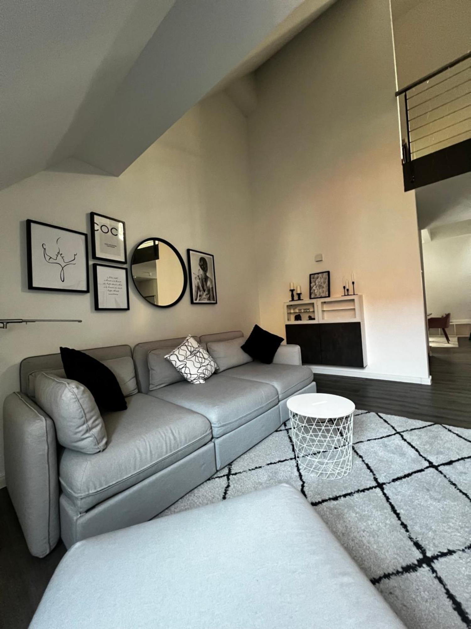 Moderne Galeriewohnung Mit Balkon Und Stellplatz Am Wenigemarkt Erfurt Exteriör bild