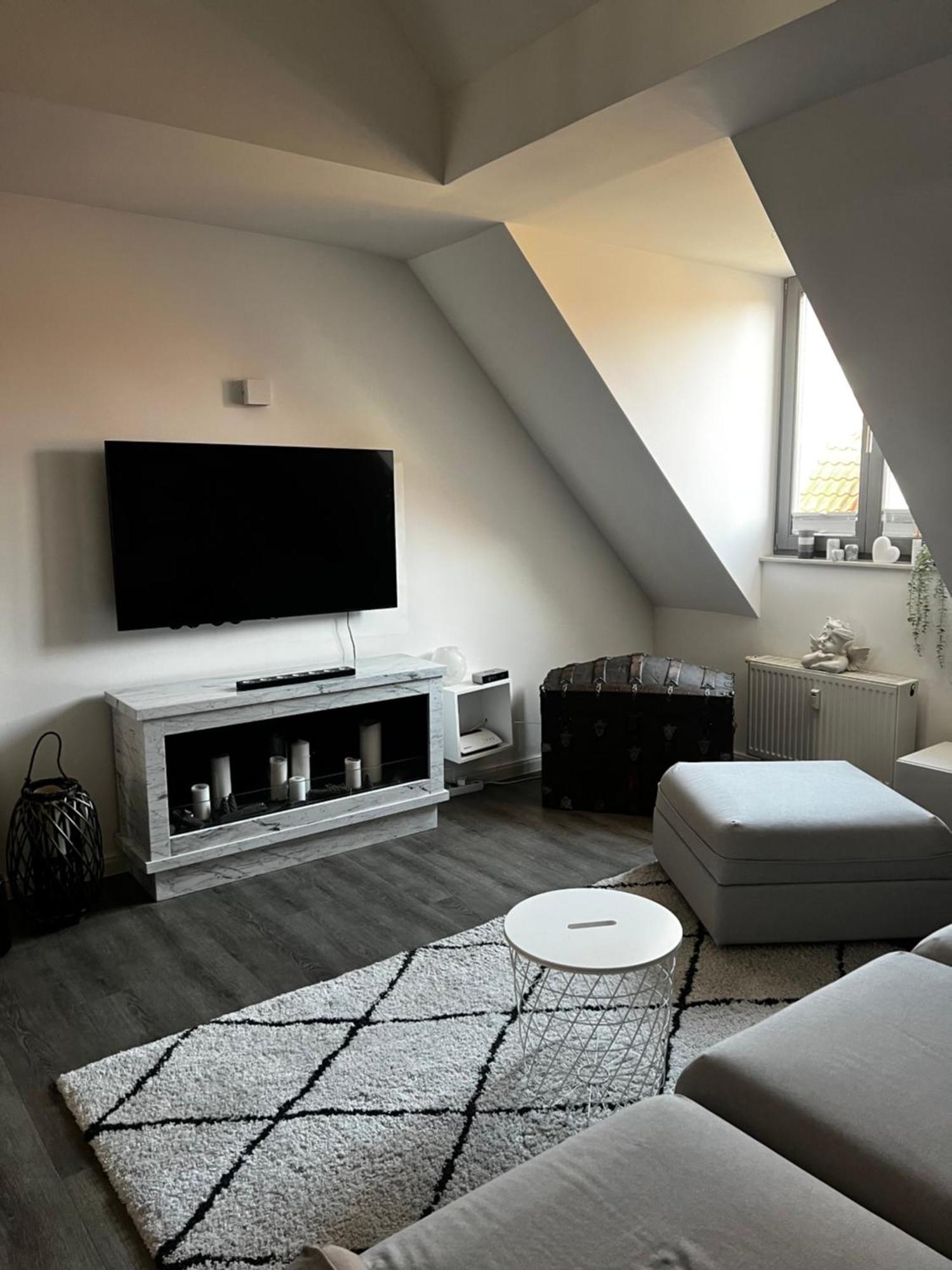 Moderne Galeriewohnung Mit Balkon Und Stellplatz Am Wenigemarkt Erfurt Exteriör bild