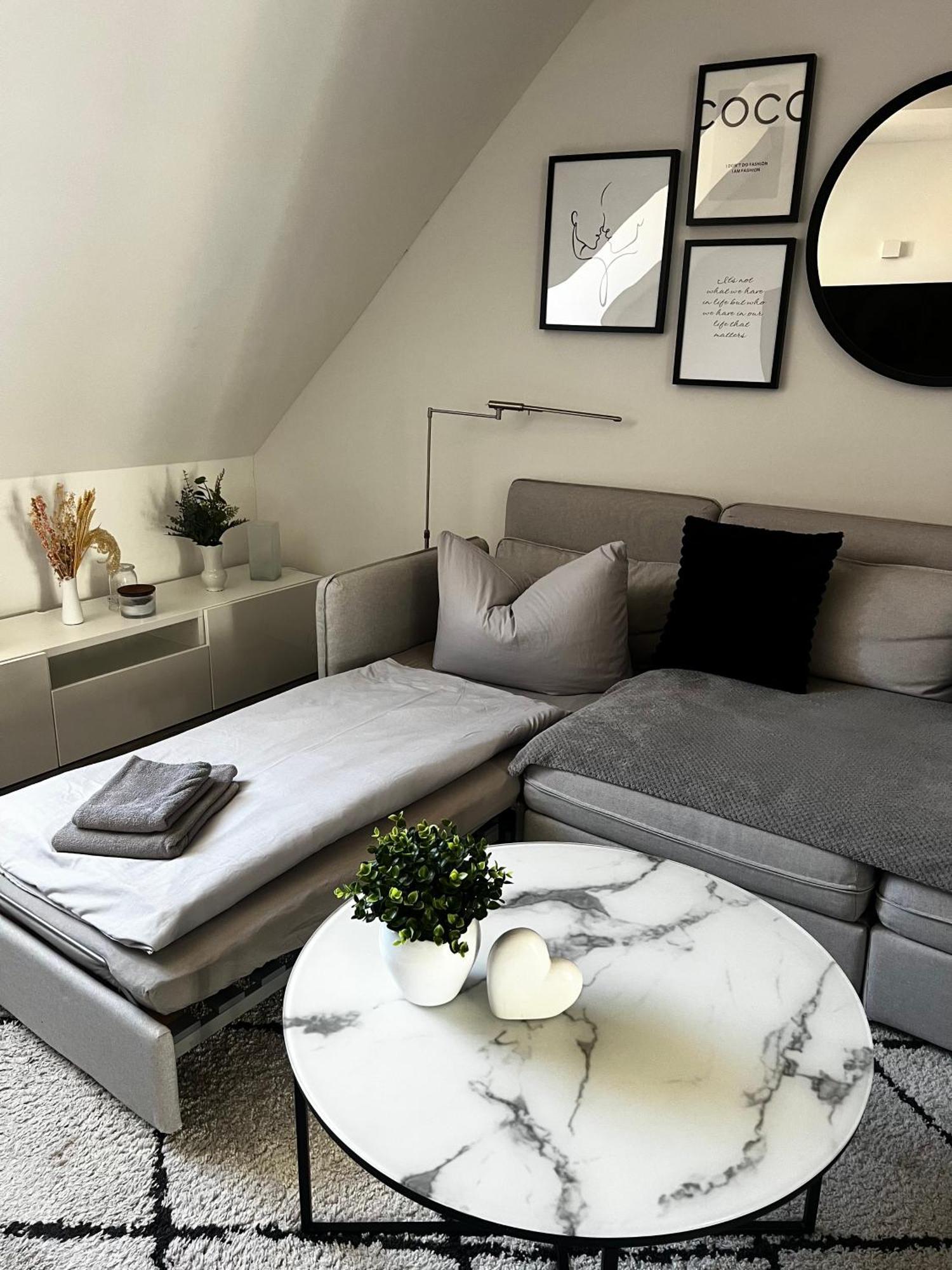 Moderne Galeriewohnung Mit Balkon Und Stellplatz Am Wenigemarkt Erfurt Exteriör bild